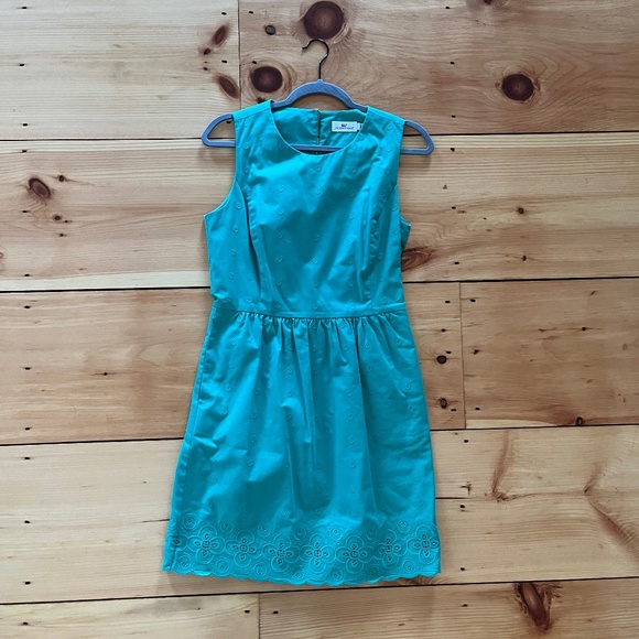 Vineyard Vines dress - Picture 2 of 5